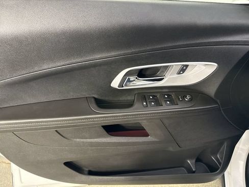 Used 2015 Chevrolet Equinox LS FWD image 17