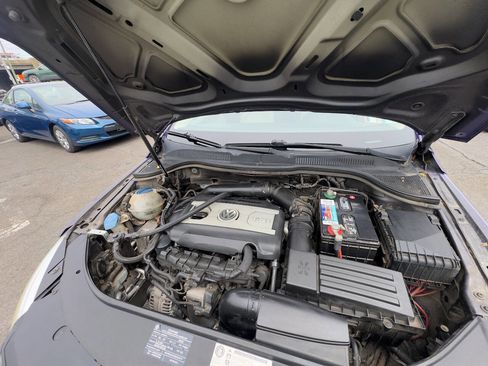 Used 2010 Volkswagen CC Sport FWD image 22