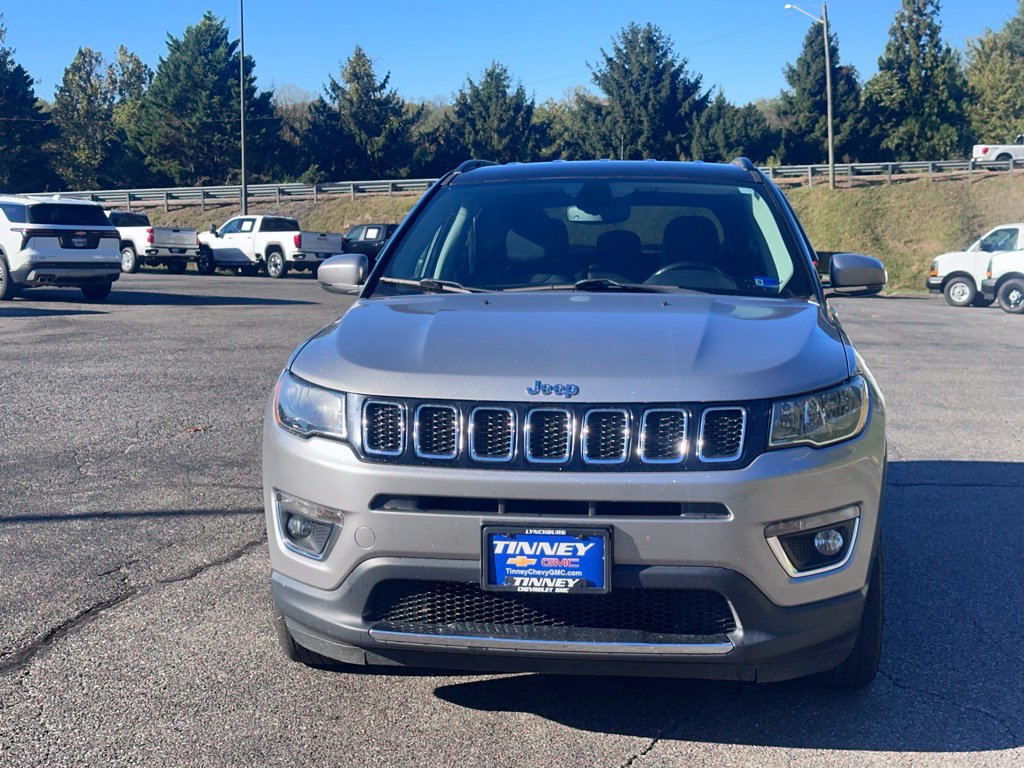 Used 2019 Jeep Compass Limited AWD/4WD image 2