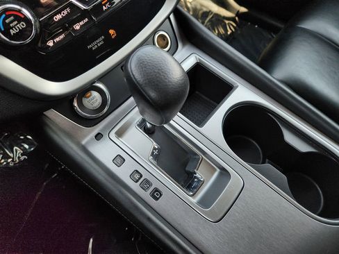 Used 2023 Nissan Murano S image 21