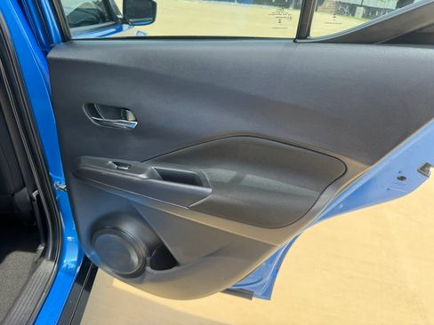 Used 2023 Nissan Kicks SV FWD image 41