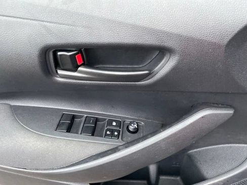 Used 2025 Toyota Corolla LE FWD image 20
