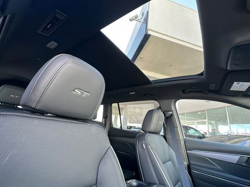 New 2026 Buick Enclave Sport Touring w/ Power Package image 16