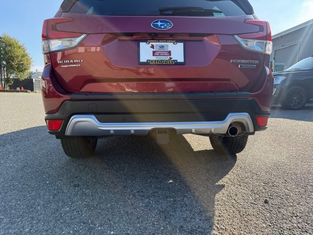 Certified 2023 Subaru Forester Touring AWD/4WD image 30