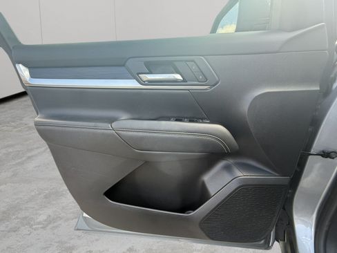 Used 2025 GMC Terrain Elevation AWD/4WD image 25
