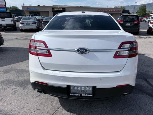 Used 2018 Ford Taurus SEL w/ Equipment Group 201A FWD image 4