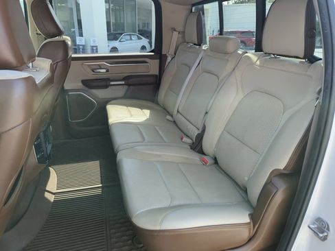 Used 2019 RAM 1500 Laramie image 28