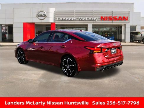 Used 2025 Nissan Altima 2.5 SR image 6