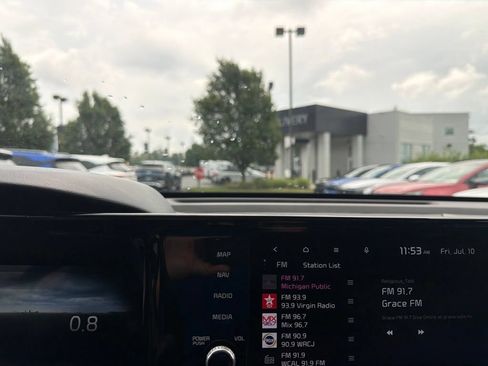Certified 2023 Kia Sorento SX AWD/4WD image 22