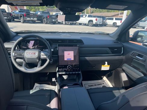 New 2026 GMC Terrain AT4 w/ Convenience Package III image 24