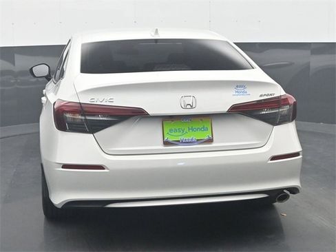 Used 2025 Honda Civic Sport image 6