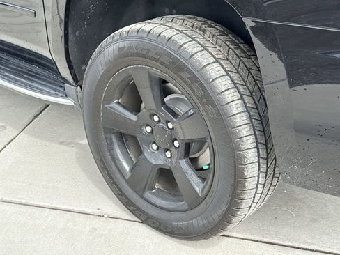 Used 2020 Chevrolet Suburban Premier AWD/4WD image 8