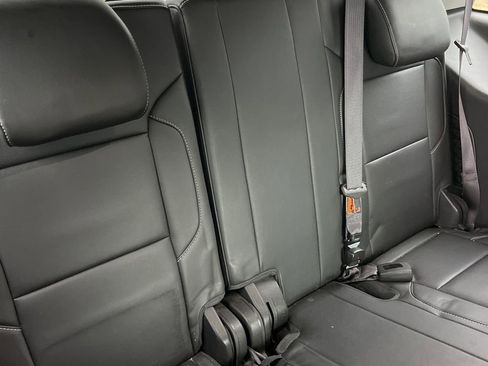 Used 2017 Chevrolet Tahoe LT image 12