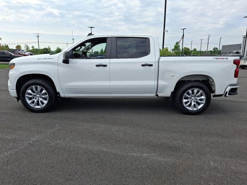 Used 2023 Chevrolet Silverado 1500 Custom AWD/4WD image 4