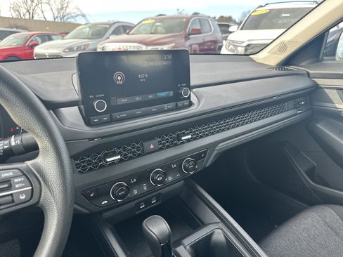 Used 2023 Honda Accord EX image 27