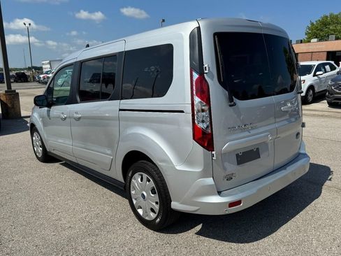 Used 2022 Ford Transit Connect XLT FWD image 5