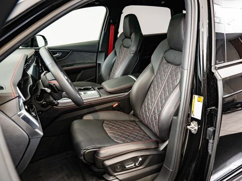 Used 2026 Audi Q7 3.0T Prestige AWD/4WD image 23