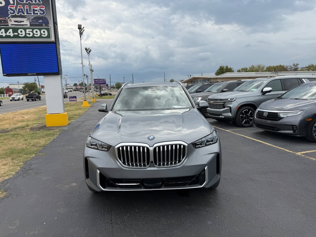 Used 2024 BMW X5 xDrive50e w/ Premium Package AWD/4WD image 8