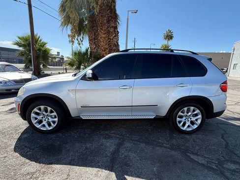 Used 2011 BMW X5 xDrive35i image 2