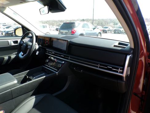 Used 2025 Hyundai Santa Fe XRT image 16