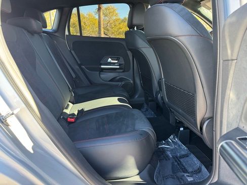 Certified 2023 Mercedes-Benz GLA 250 4MATIC image 19