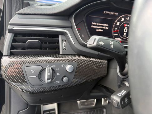 Used 2019 Audi S4 Prestige w/ Prestige Package image 18