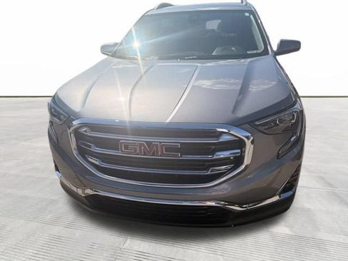 Used 2020 GMC Terrain SLT w/ LPO, Floor Liner Package FWD image 2