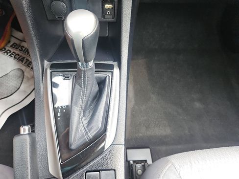 Used 2016 Toyota Corolla LE FWD image 33