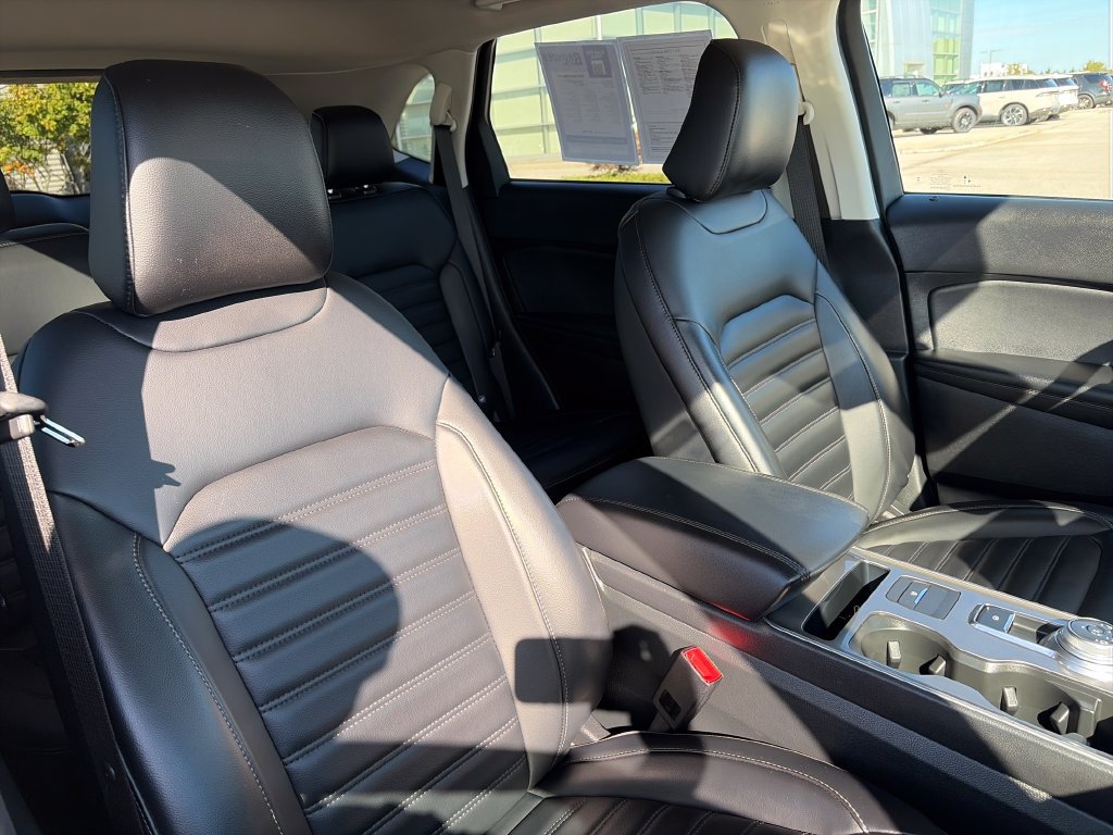 Used 2024 Ford Edge SEL w/ Convenience Package AWD/4WD image 12