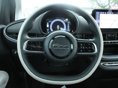 Used 2024 FIAT 500 e FWD image 23