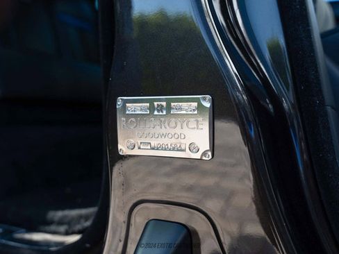 Used 2020 Rolls-Royce Cullinan Black Badge image 60