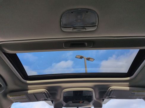 Certified 2021 Subaru Crosstrek 2.5i Limited w/ Moonroof Package 1 image 23