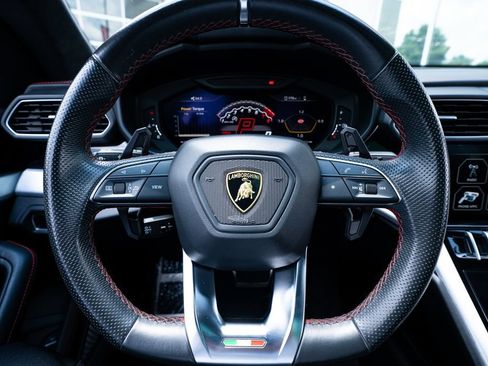 Used 2021 Lamborghini Urus AWD/4WD image 35