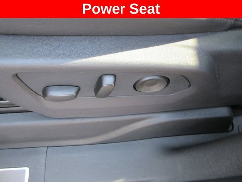 Certified 2026 GMC Yukon AT4 w/ AT4 Premium Plus Package AWD/4WD image 31