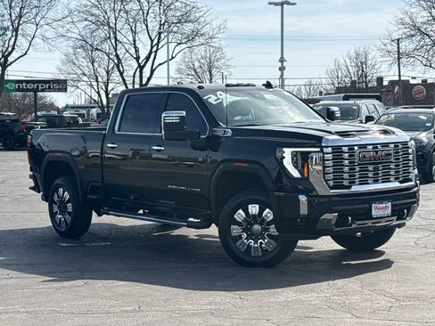 Used 2024 GMC Sierra 2500 Denali w/ Denali Reserve Package AWD/4WD image 2