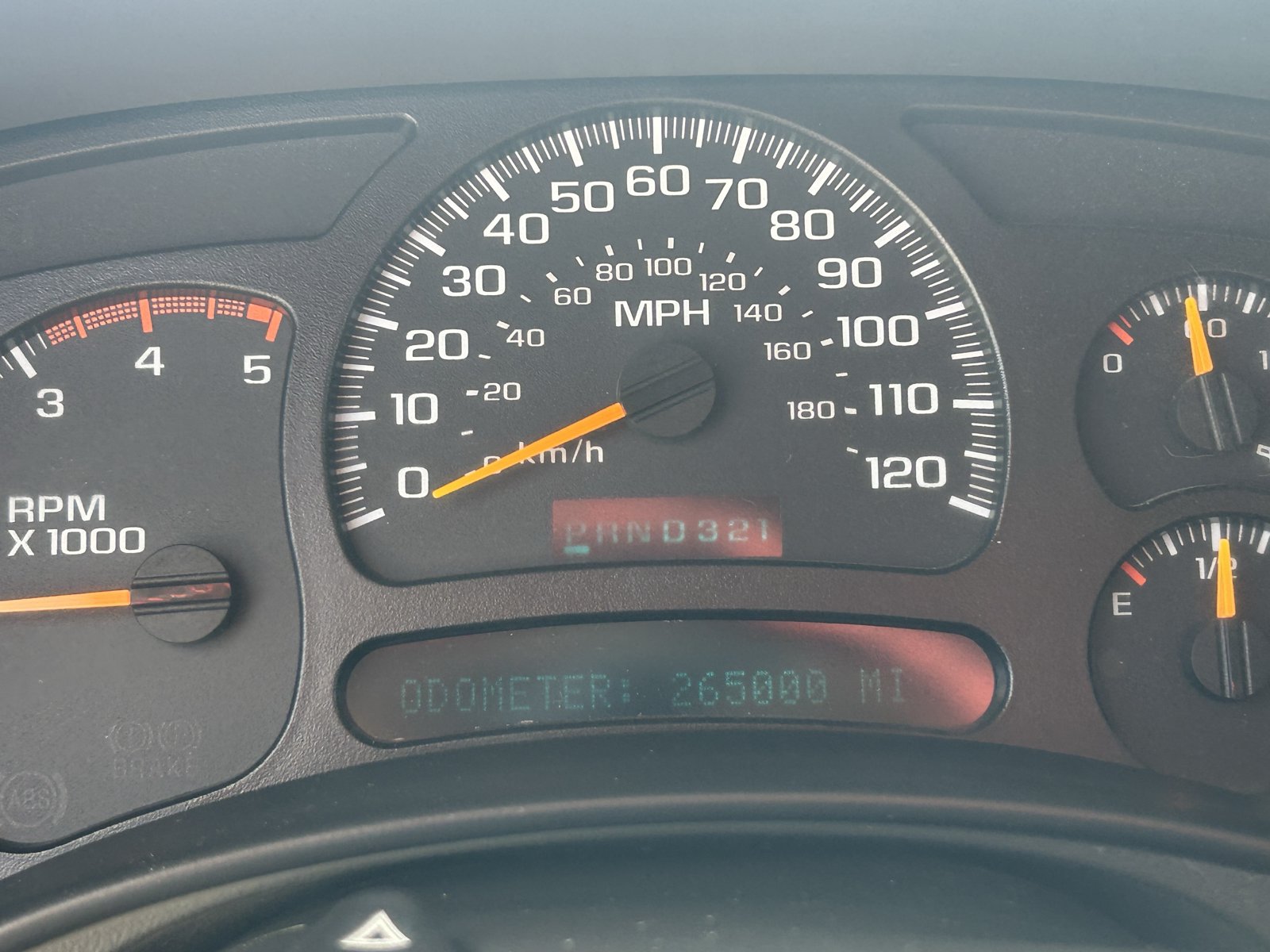 Used 2005 Chevrolet Silverado 2500 LS w/ Heavy-Duty Power Package RWD image 17