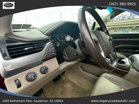 Used 2016 Chevrolet Suburban LT w/ Luxury Package image 15
