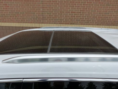Used 2024 Cadillac XT6 Luxury w/ LPO, Floor Liner Package FWD image 10