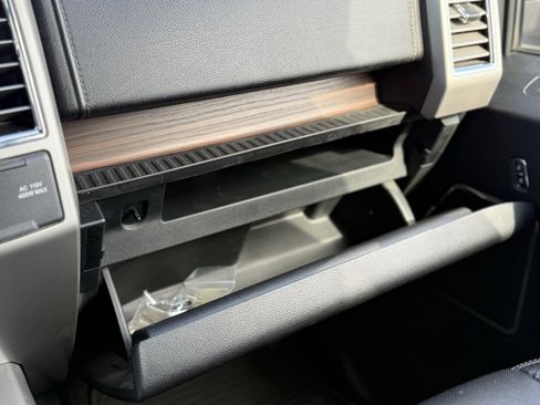 Used 2015 Ford F150 Lariat w/ Equipment Group 501A Mid image 31