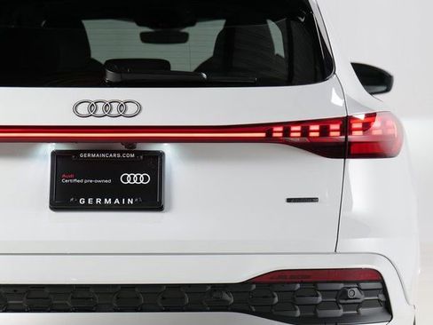 Certified 2025 Audi Q5 Premium Plus w/ Premium Plus image 8
