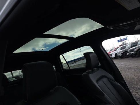 Used 2024 Jeep Wagoneer Launch Edition image 42