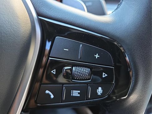 Used 2021 BMW 530i xDrive w/ Premium Package image 18