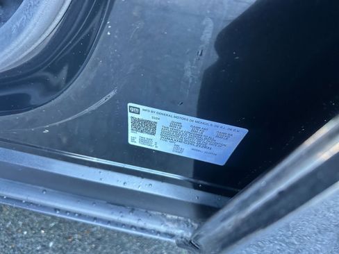 Used 2025 Chevrolet Equinox LT image 29