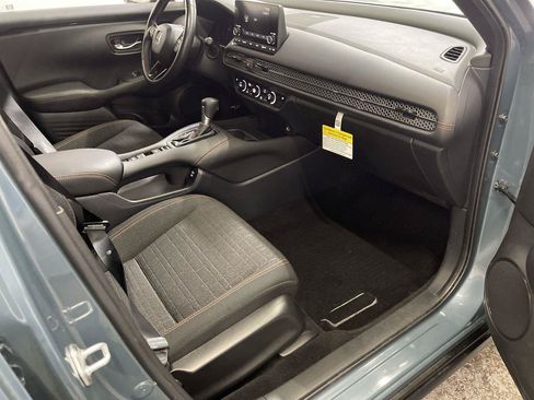 Certified 2025 Honda HR-V Sport image 23