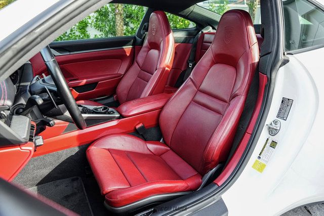 Used 2020 Porsche 911 Carrera RWD image 24