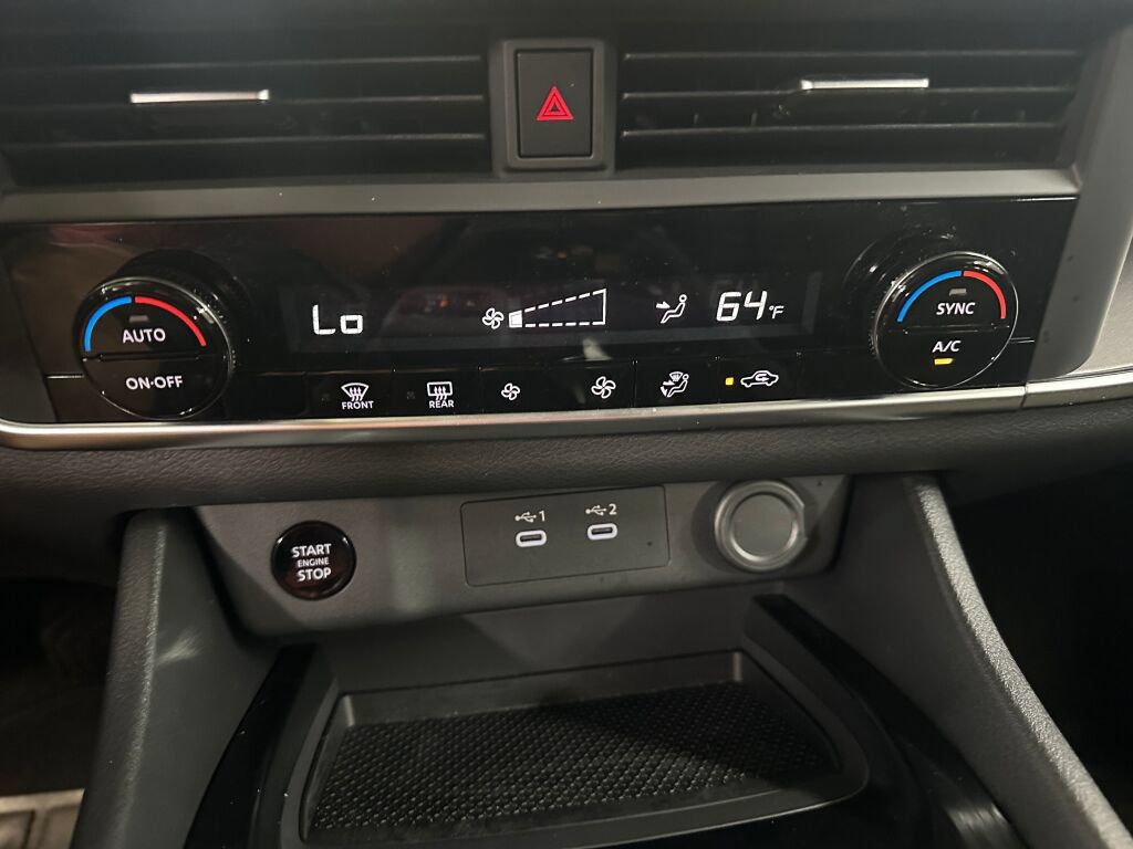 Used 2026 Nissan Rogue SV AWD/4WD image 15