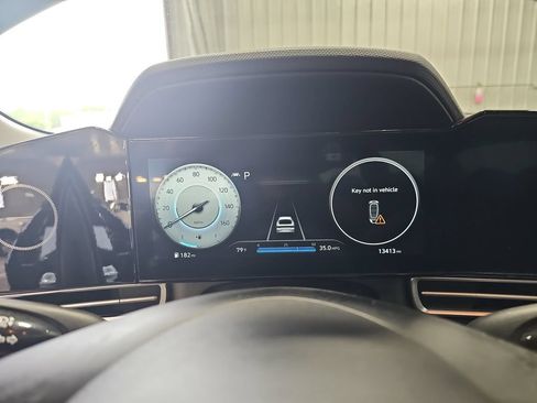 Certified 2023 Hyundai Elantra SEL w/ Convenience Package FWD image 18