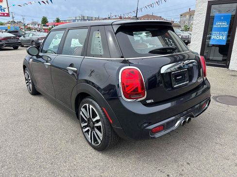 Used 2021 MINI Cooper S FWD image 3