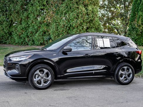 Used 2024 Ford Escape ST-Line w/ Tech Pack #1 image 8