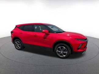 Used 2025 Chevrolet Blazer LT FWD video 2